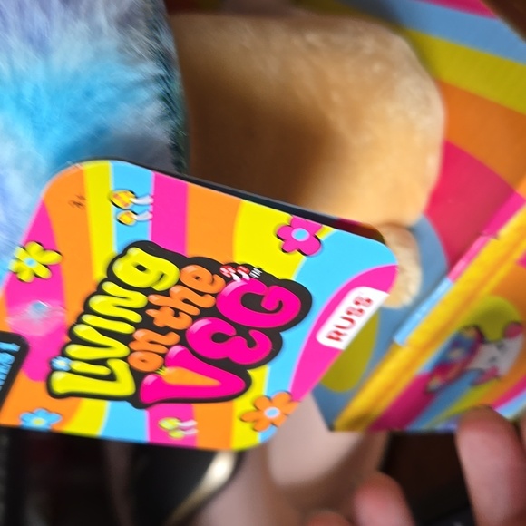 Living On The Veg, 2 Pack, NWT - Picture 4 of 5